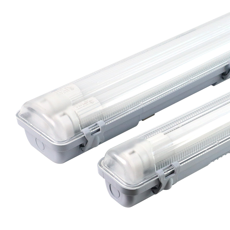 2ft 4ft 5ft LED Tri-proof IP54 Emergency Ceiling Light 120 Beam Angle 3/5 Year Warranty CRI 80 3000K-5700K for Industrial Wet