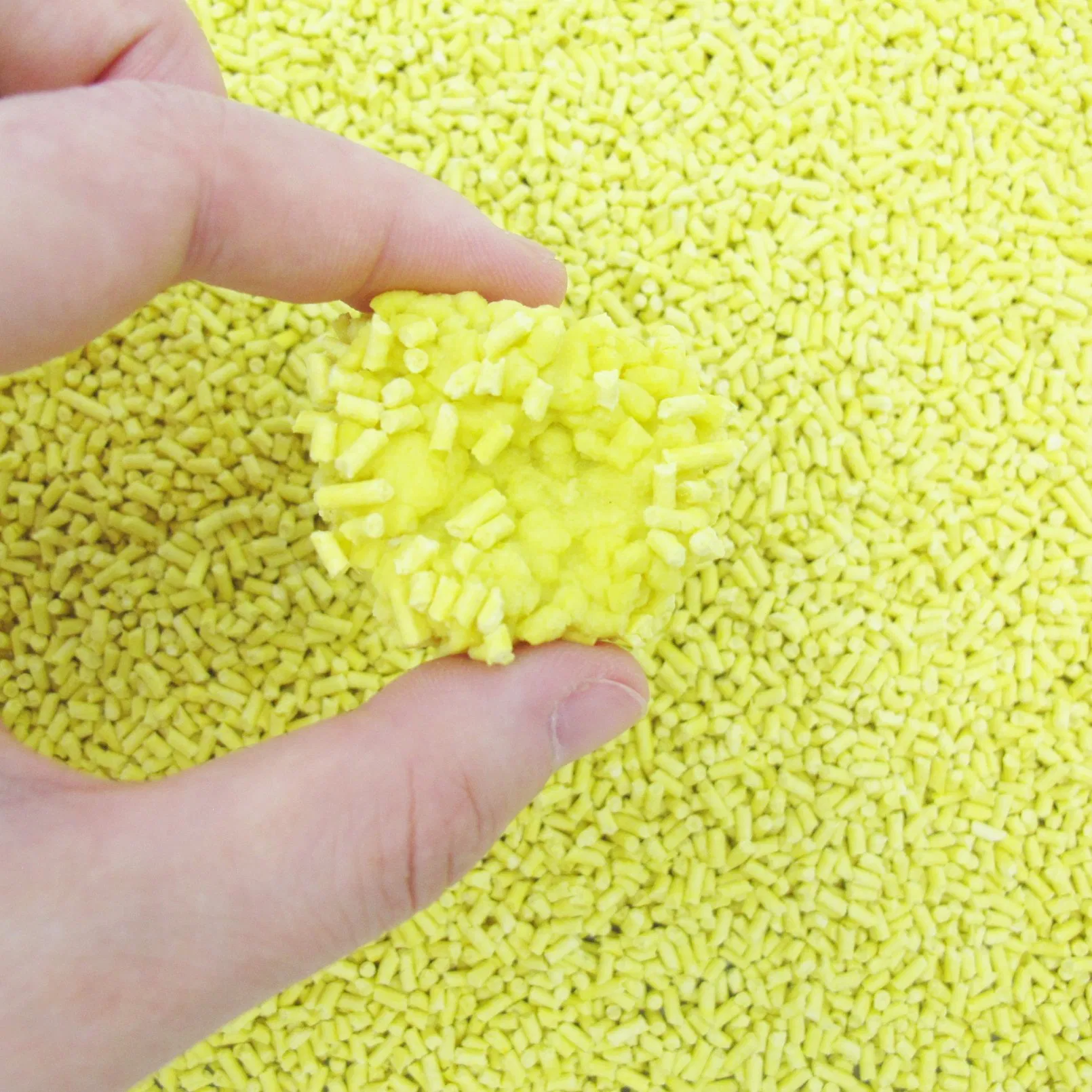 100% Natural Low Tracking Hard Clumping Easily Scooping Super Flushable Fragrância de Chá Verde Millets Areia para Gato Acessório para Banheiro de Gato Fábrica