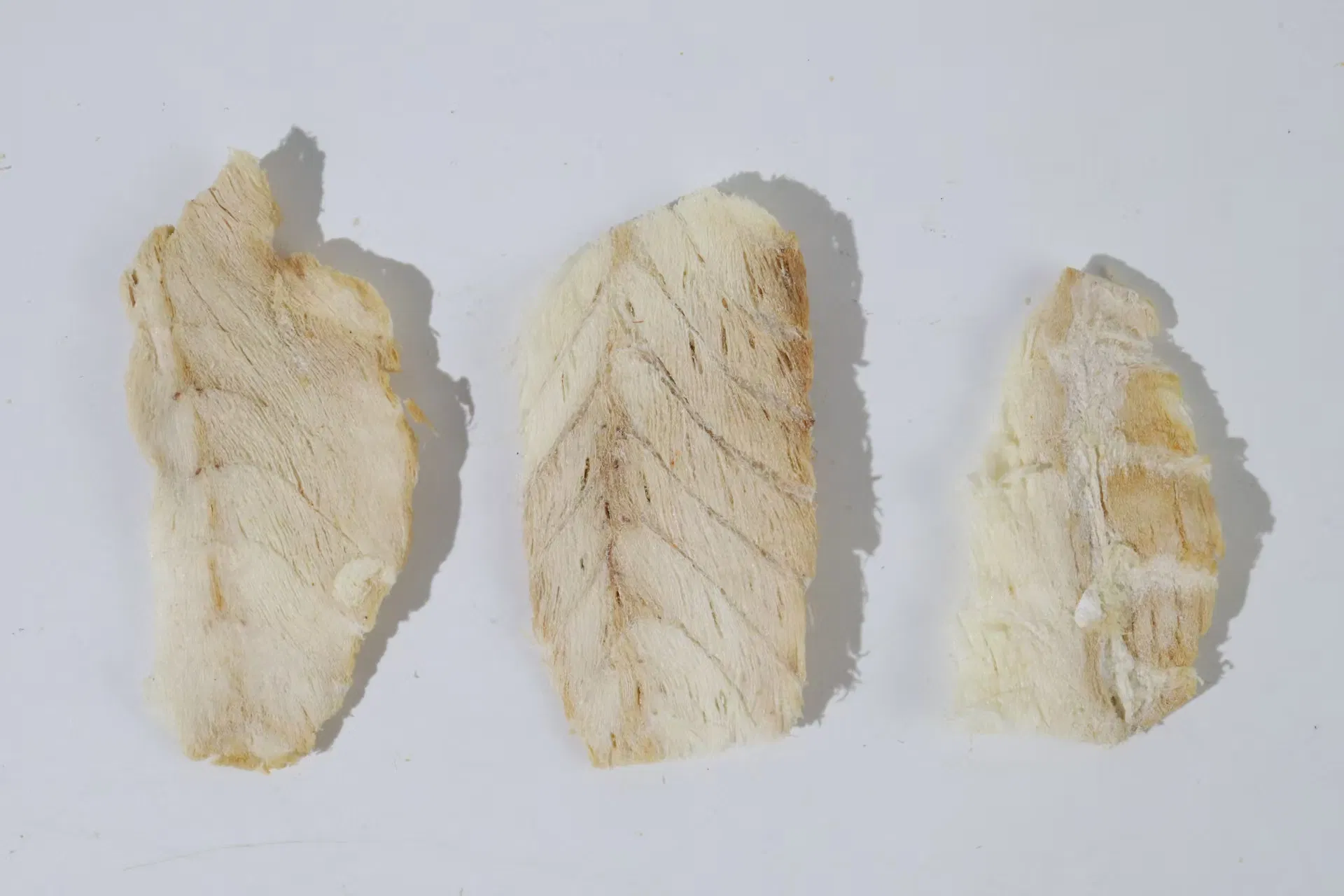 Alimento para animais de estimação liofilizado OEM, fornecimento por atacado em grande quantidade, petiscos naturais de frango, pato, salmão e bacalhau para gatos e cães, petiscos de alta proteína e baixo teor de gordura
