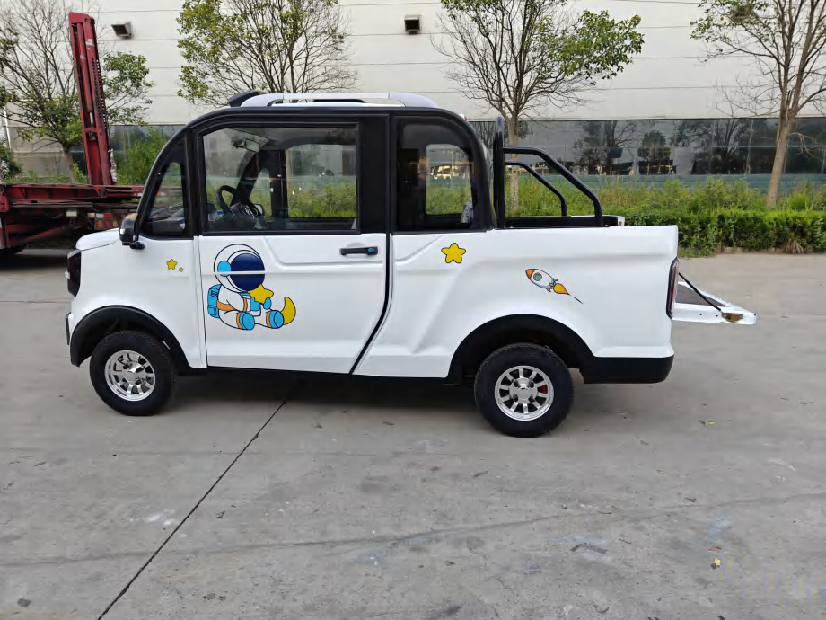 China High-Quality  Electric four -wheel car Fully Enclosed  Passenger  Family Use（CJ-DH04) Manufacturers, Suppliers
