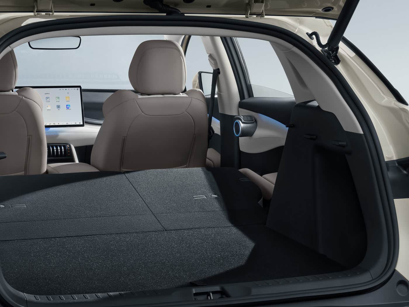 BYD Yuan PLUS 2025 510KM Automotive SUV 4