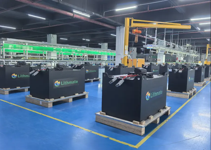 Industrial forklift battery unit