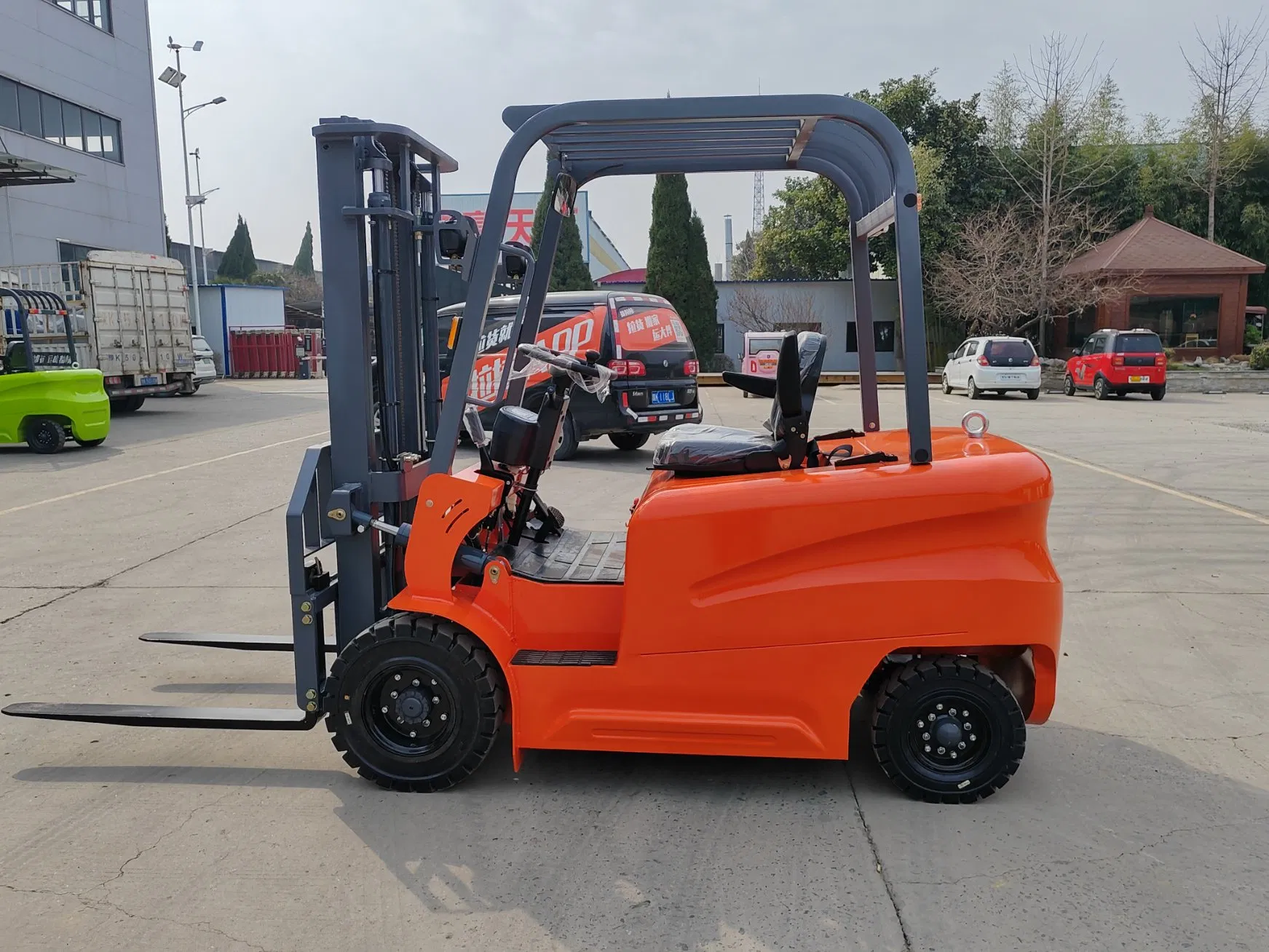 New Items 2025 CE/ISO Certified Rack System Use Vertical Cherry Picker Counterbalance Electric Forklift with Sca