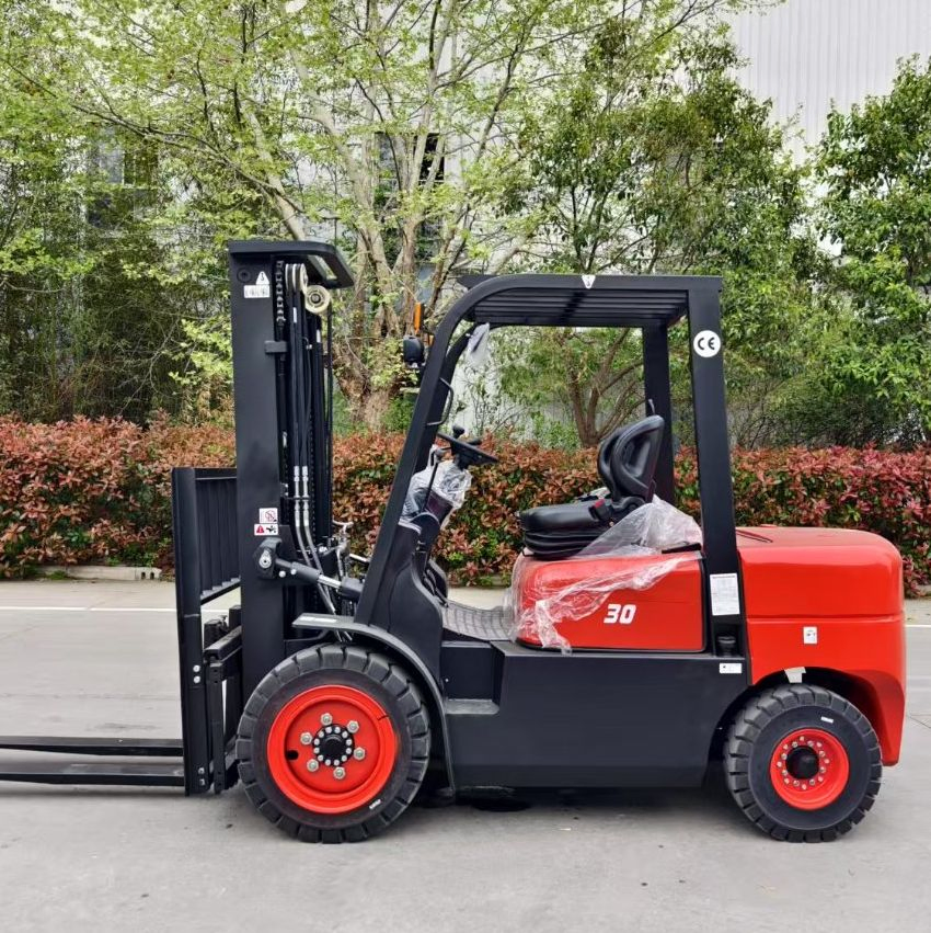 Multi Directional 3 Ton Diesel Electric Forklift Truck Industrial Construction Lifting Equipment