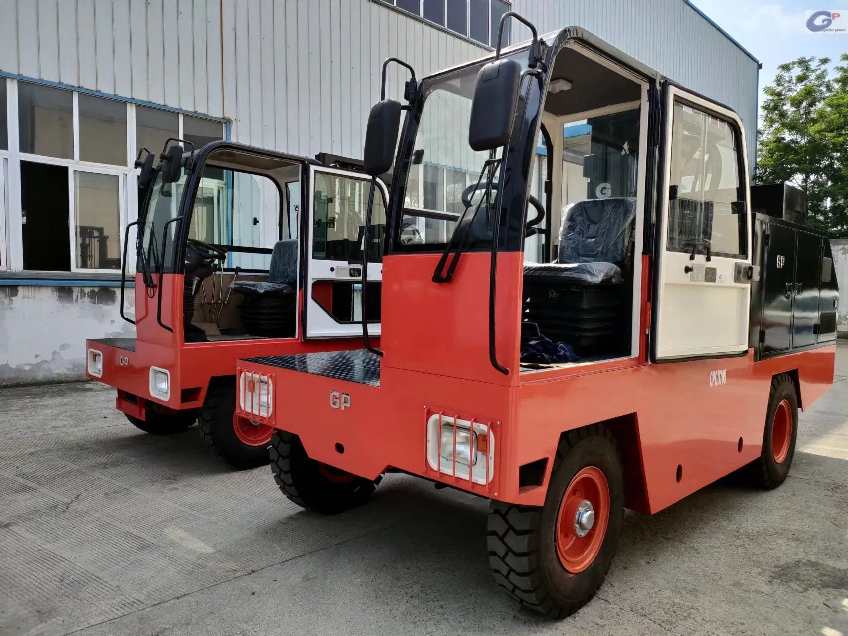 CE Approved 4t Industrial Electric Side Loader - 5m Max Fork Reach &amp; Auto-Leveling for Heavy-Duty Material Handling