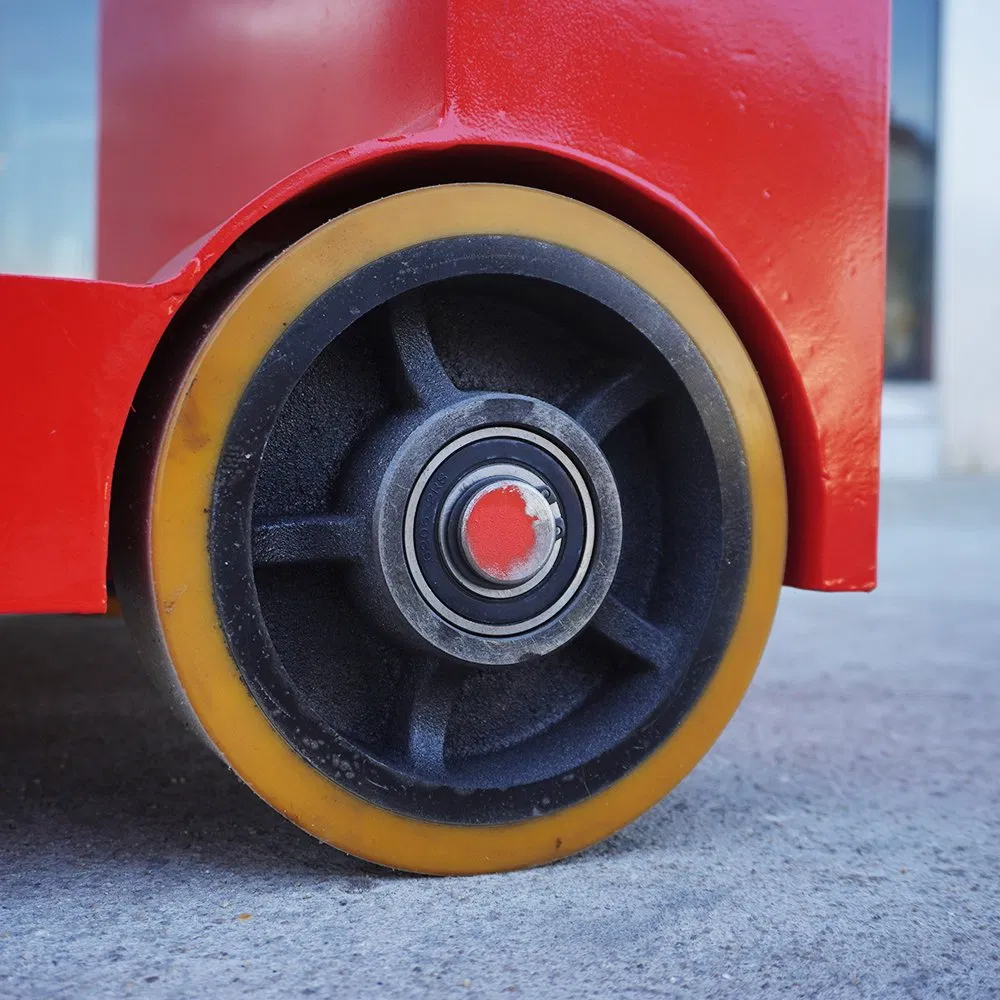 High Power 3000kg Standing Driving Type Electric Tow Tractor