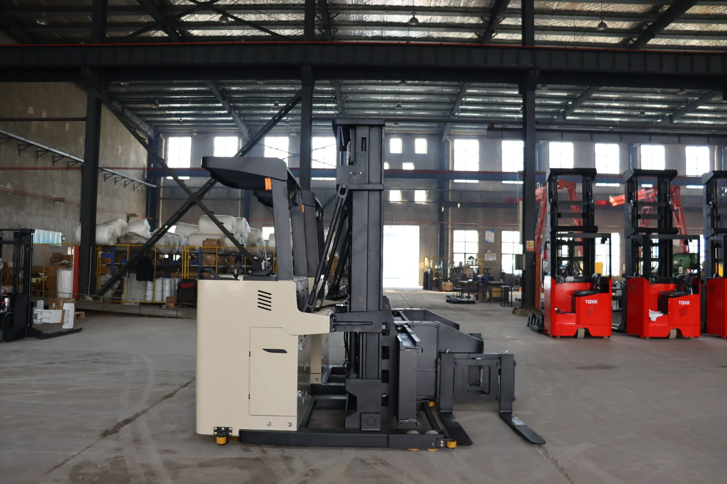 Superior-Quality High Load Capacity Electric Reach Truck for Indoor Warehouse Handling