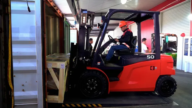 Forklift Use Case 3