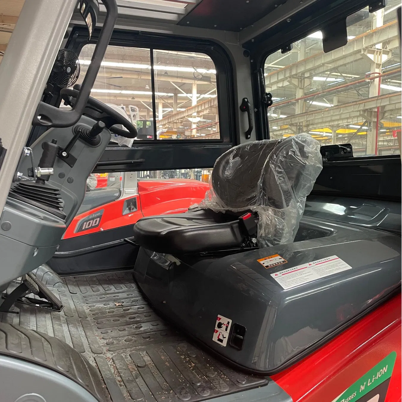 Multi Directional 10ton Diesel Electric Battery Forklift Truck Industrial Construction Lifting Equipment