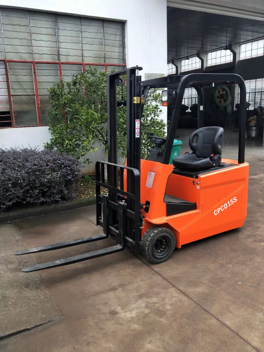 Electric Forklift 3