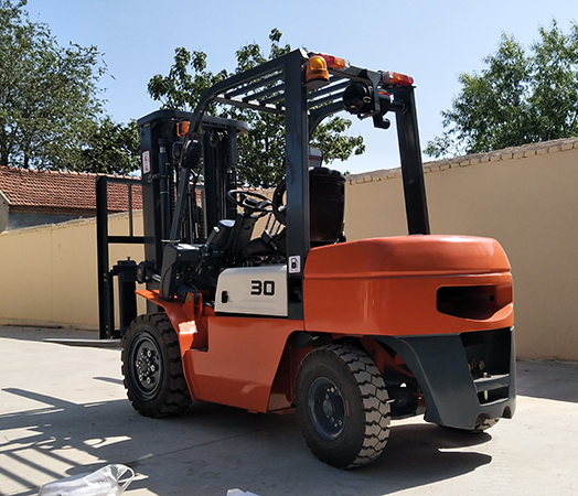 Hot Selling Titanhi Multi Directional Forklift With The Advantage Of &nbsp;Low Cost