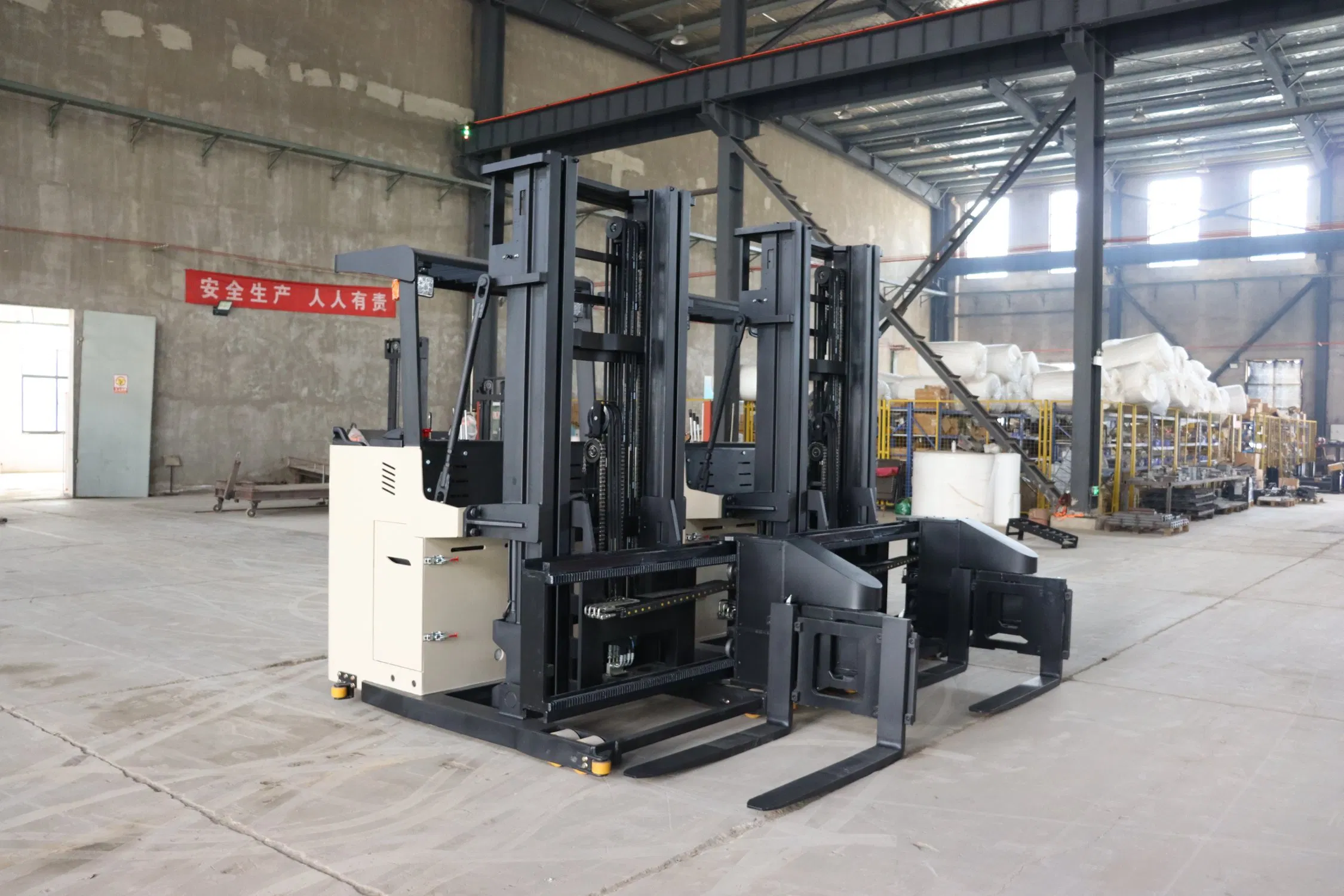 Superior-Quality High Load Capacity Electric Reach Truck for Indoor Warehouse Handling
