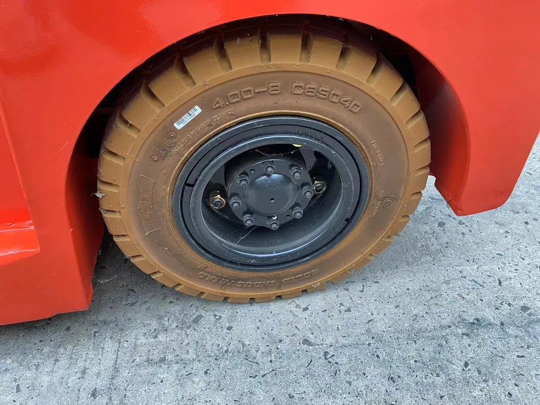 Industrial Electric Tow Tractor 1