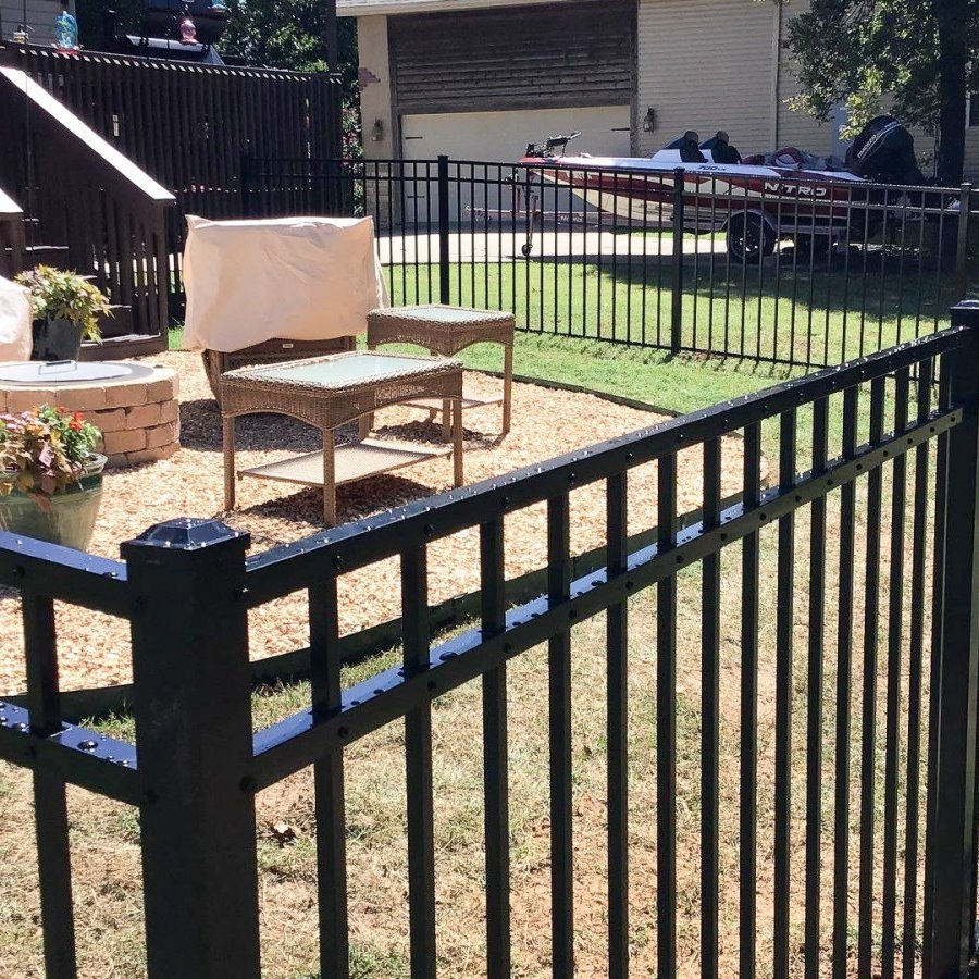 Decoration Main Gate Design Outdoor Aluminum Fencing Safety-Fence Wrought Iron Fence Slat Fence China Factory