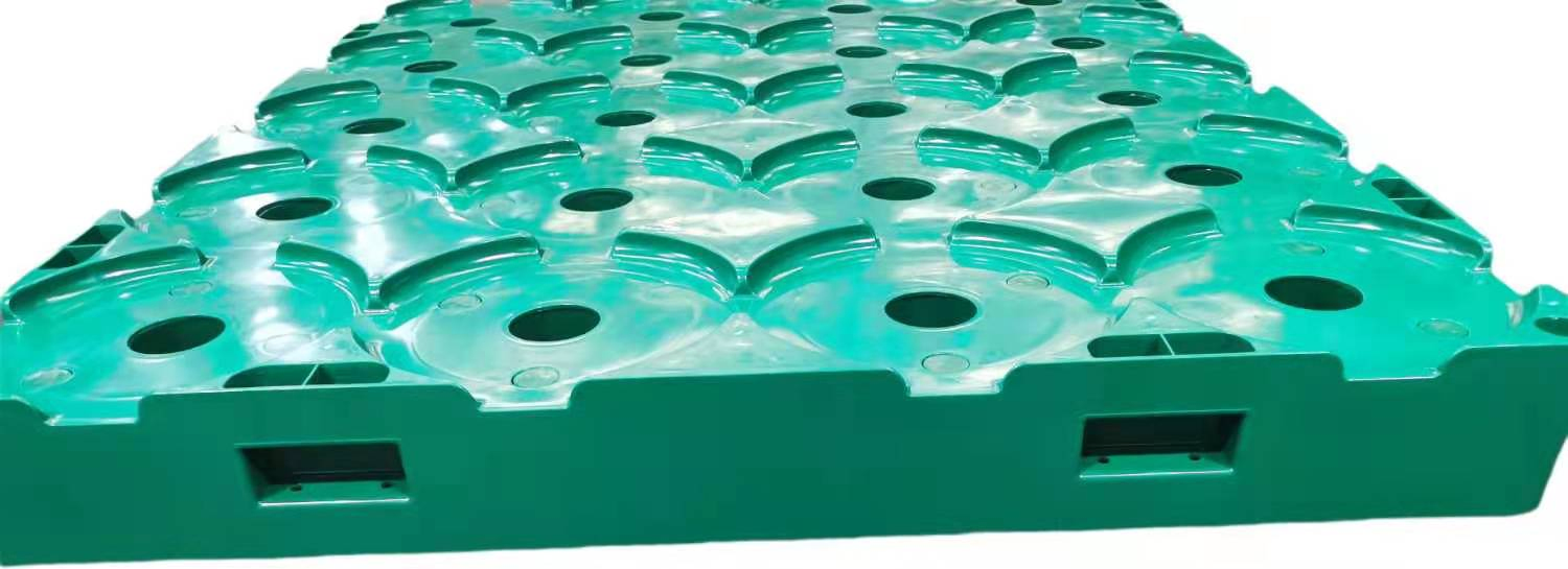 Wholesale Factory Direct Water Bottle Racm Pallet for Warehouse Storage Plastic Product Multi - Functional Plastic Pallet Suitable for Barrel Water Logistics