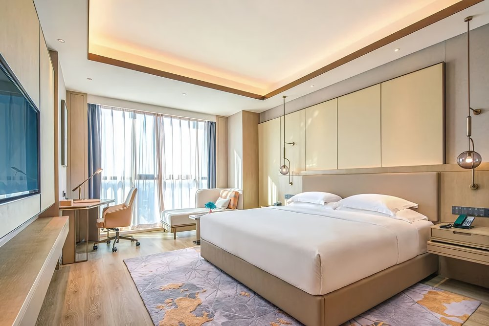 Custom Contemporary Commercial Hotel Furniture Resort Table ODM OEM Supplier for Boutique Hospitality Contract Projects