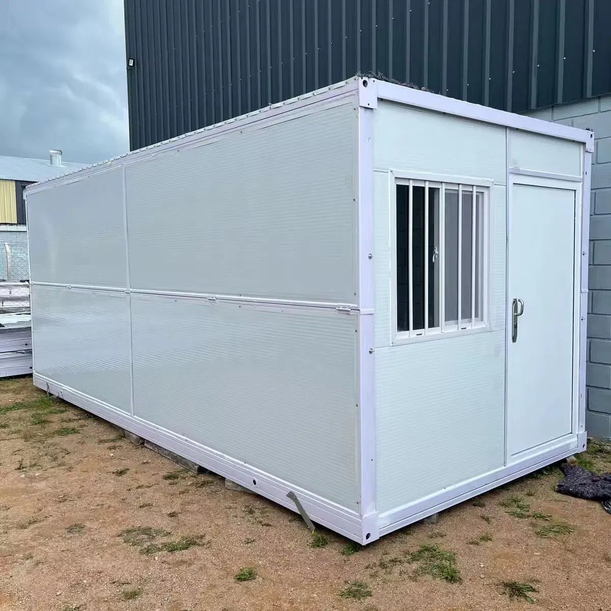 Prefabricated Tiny Modular Prefab House Tiny House Container Light Steel Frame 20FT House Bedroom Casas Container Frame