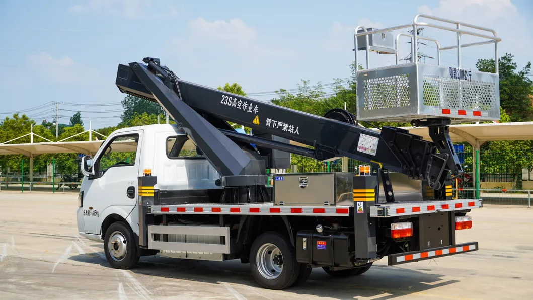 Aerial Work Truck View 2