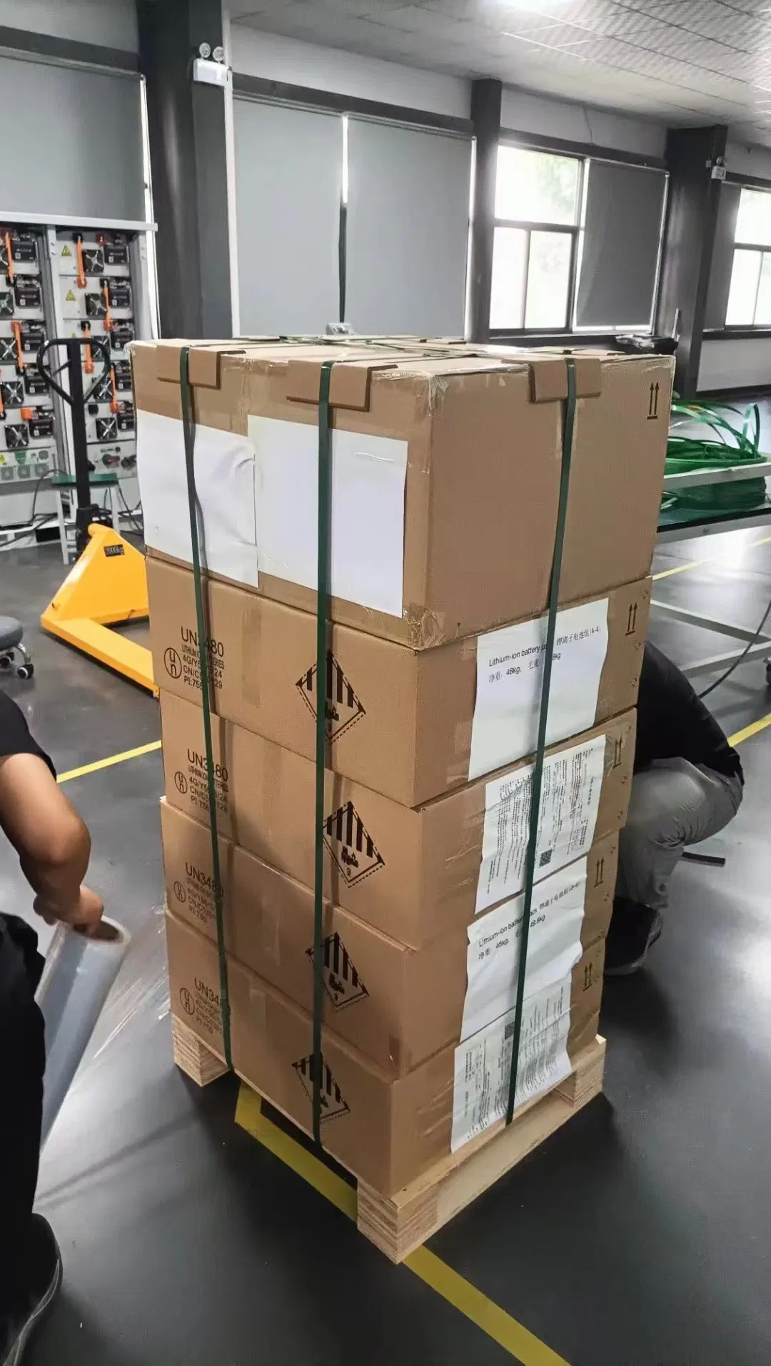 LiFePO4 150ah 300ah EU Stock 20kw 25kw 30kw 50kw 10kw Kwh Solar Storage Battery 48V 51.2V with Battery Management System