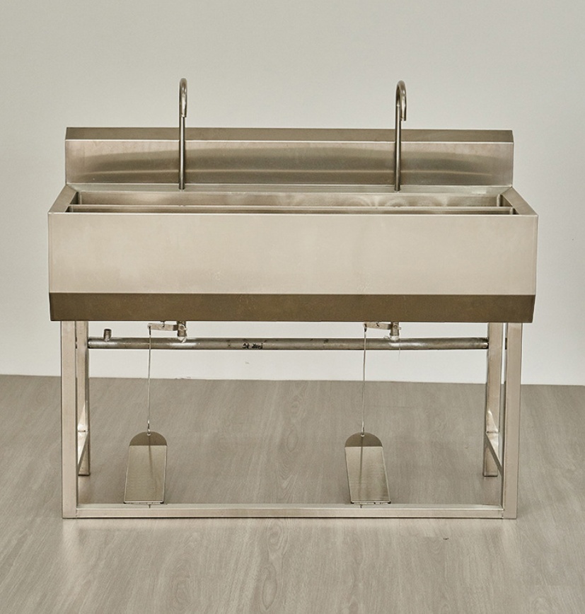 Automatic Surgical Hand Wash Sink Triple Station Floor Standing With Soap Dispenser