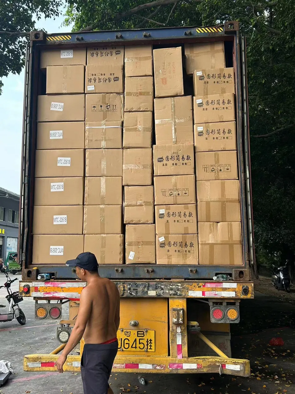 Shipping logistics