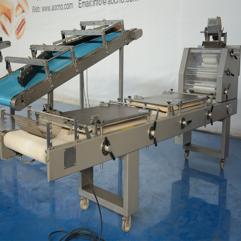 Stainless Steel High Speed Long Baking Toast Baguette Bread Machine Moulder Dough Processing Bakery Equipment