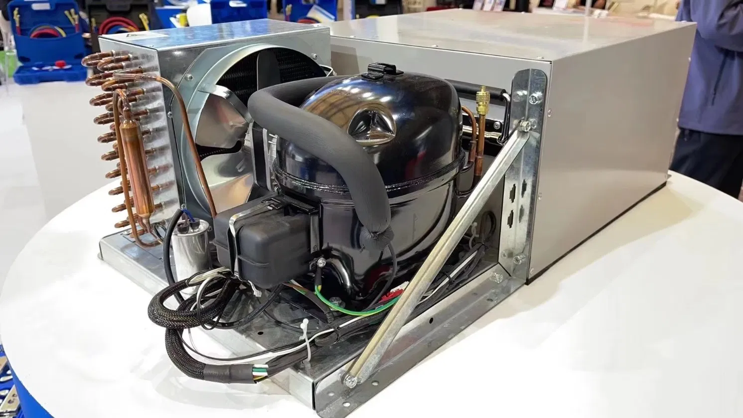 OEM Freezer Refrigeration Cooling System Used Condensing Unit 220V/50Hz for Home Restaurant