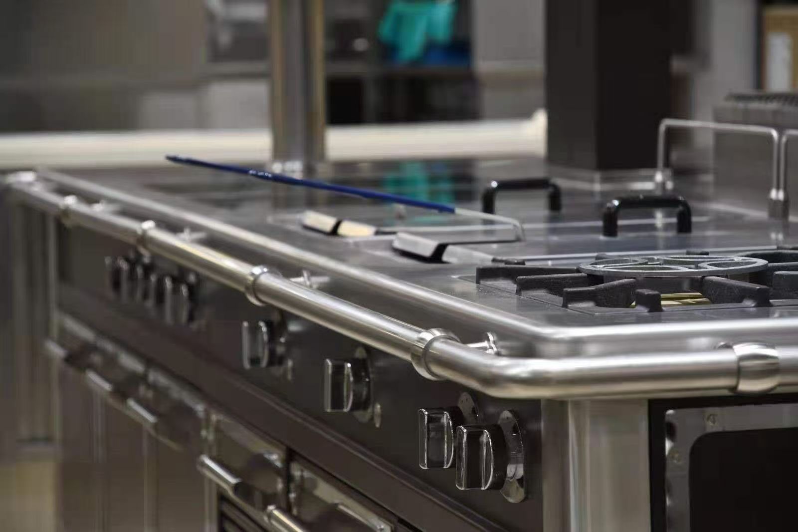 Turnkey Stainless Steel Kitchen Solution Wok Range Griddle Convection Oven Energy Saving 1 Year Warranty Dual Fuel 96kW Power