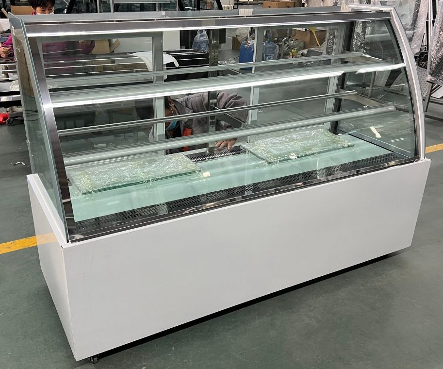 Cake Showcase Refrigerator Pastry Display Counter Cake Display Chiller Freezer with Curved Glass