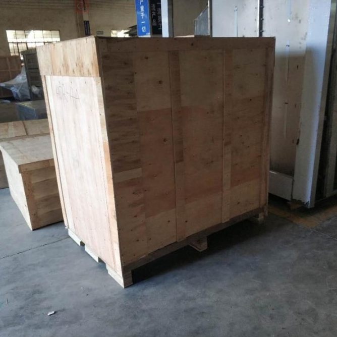 Wooden Case Packing