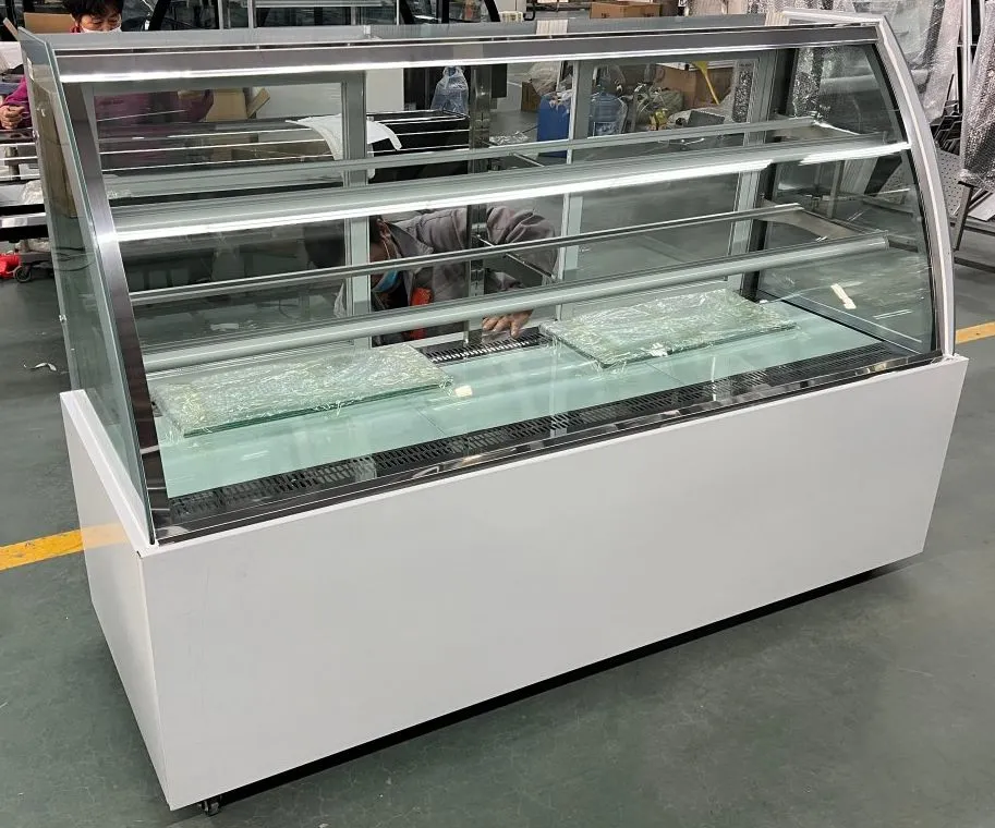 Cake Showcase Refrigerator Pastry Display Counter Cake Display Chiller Freezer with Curved Glass