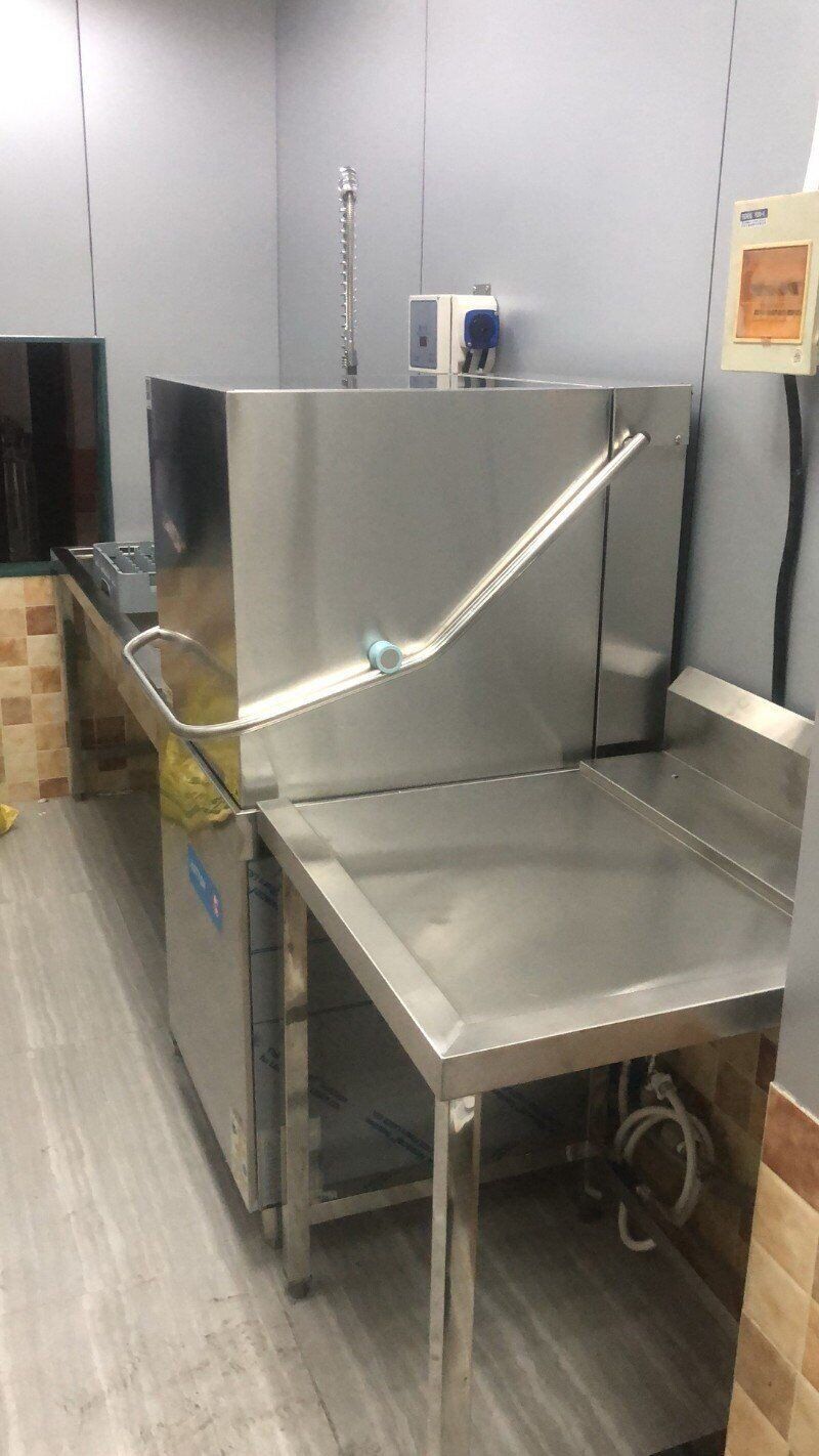 Professional Hood Dishwasher Commercial Dishwasher for Optimal Restaurant Cleaning Performance