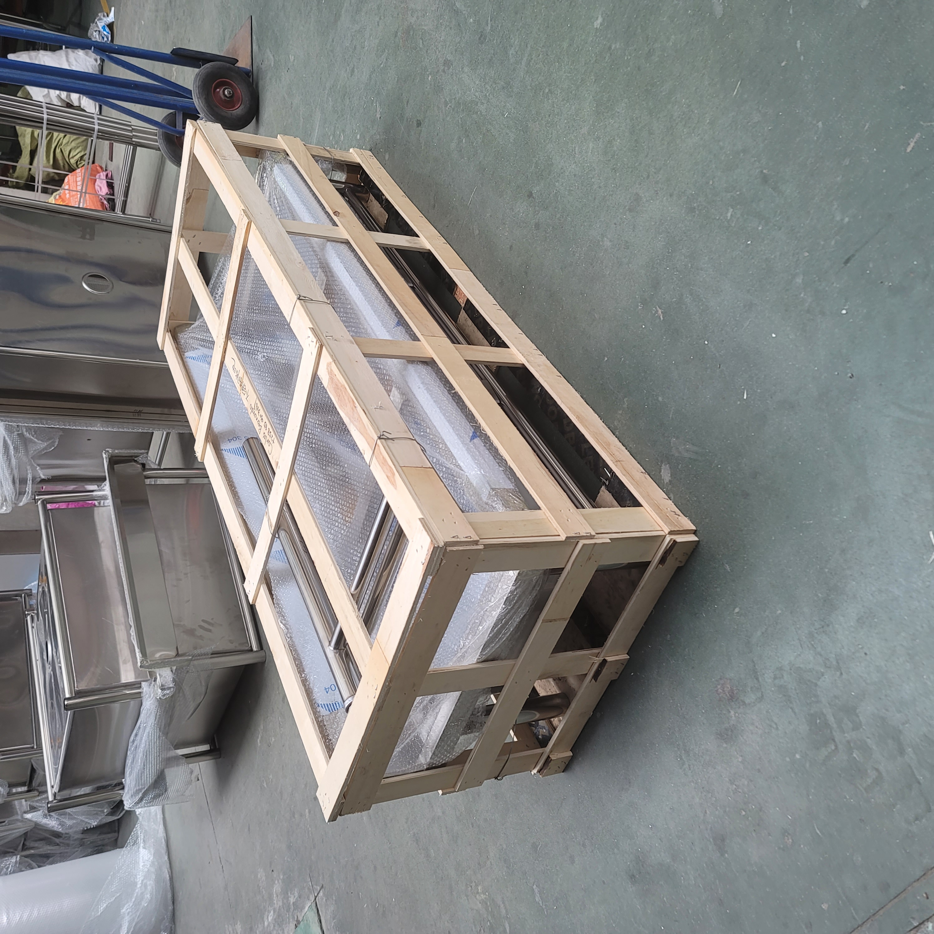 Warehouse Packing