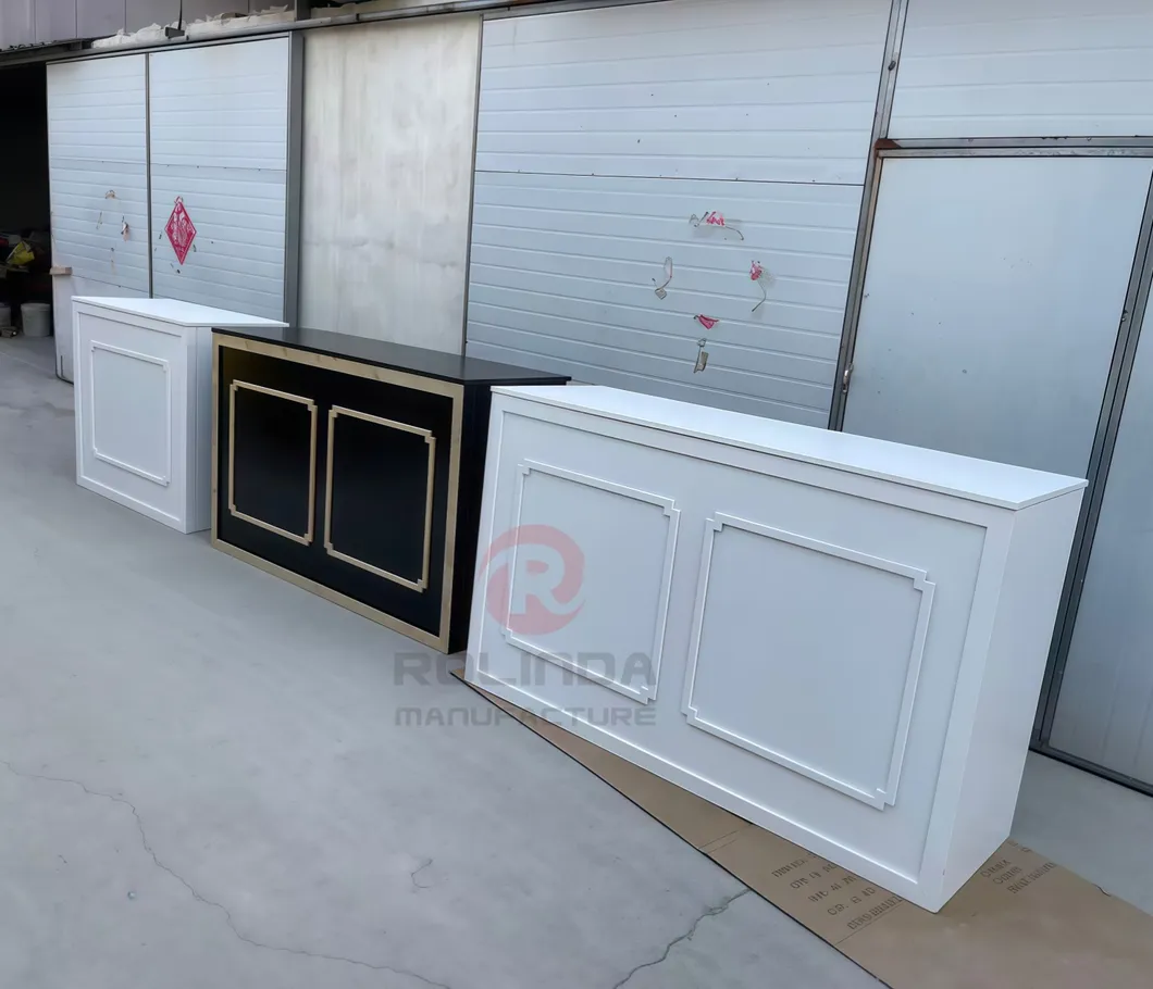 Professional Heavy Duty Wooden Buffet Table with Storage Shelves for Hotel Catering and Restaurant Banquet Displays