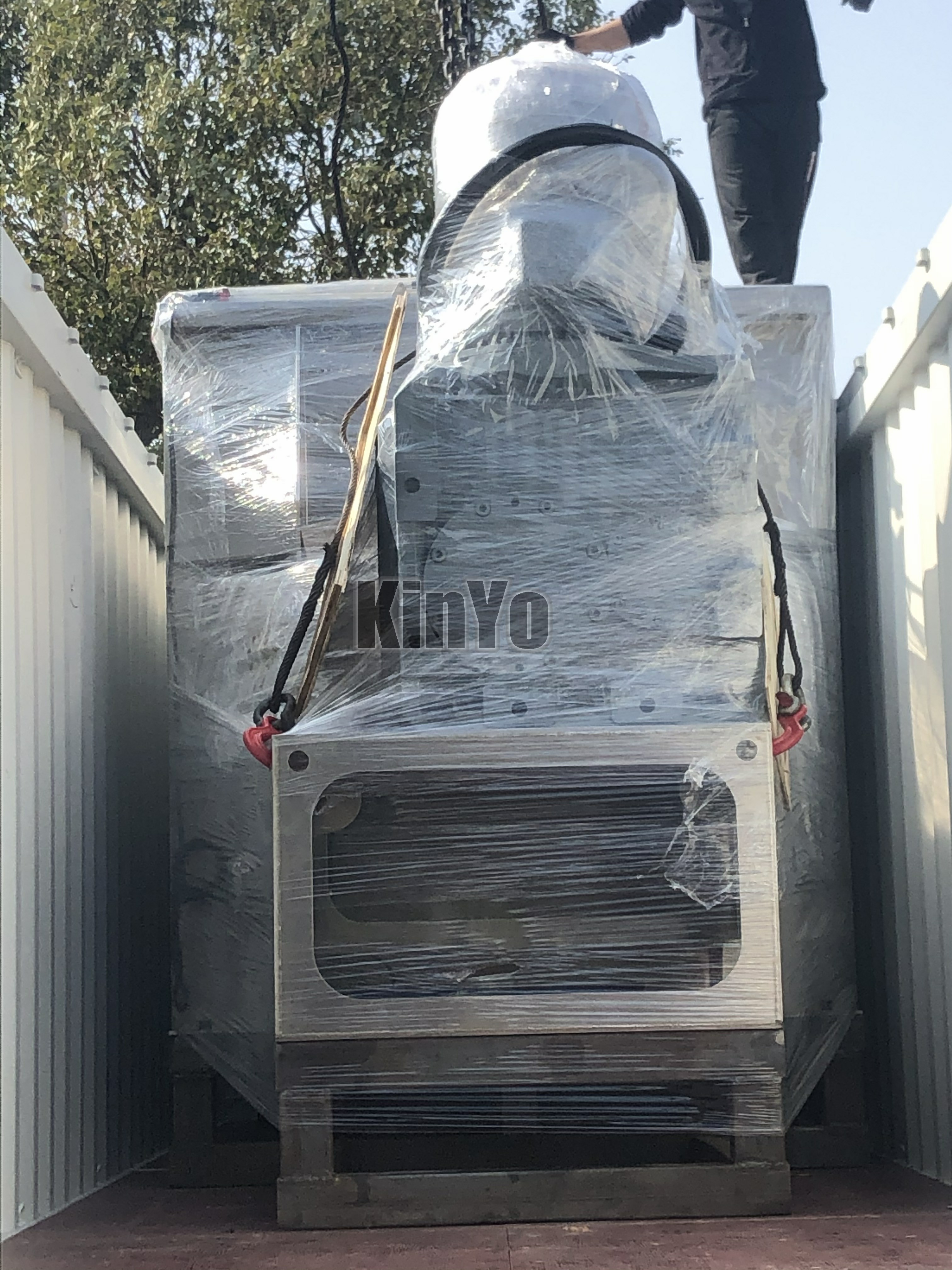 Shipment packaging view 3
