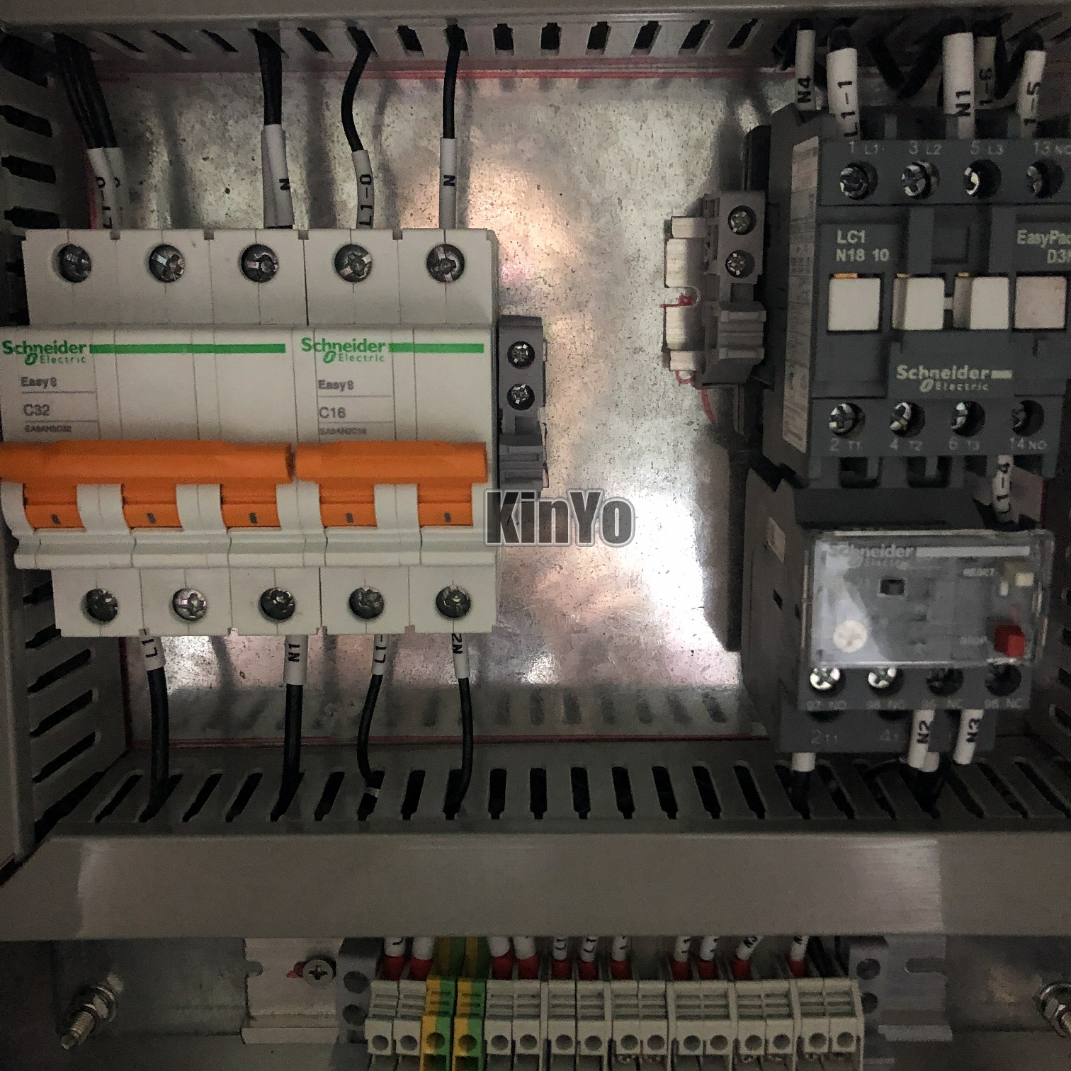 Schneider components