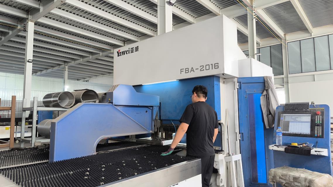 Commercial refrigeration and cooking solutions