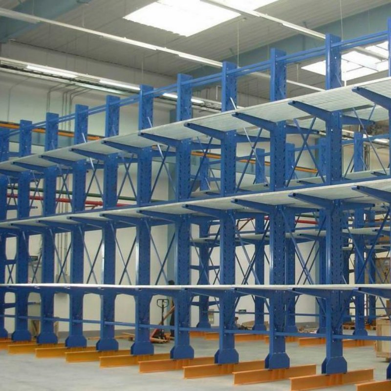 Long Pipe and Lumber Storage Solution Heavy Duty Rack Cantilever Type