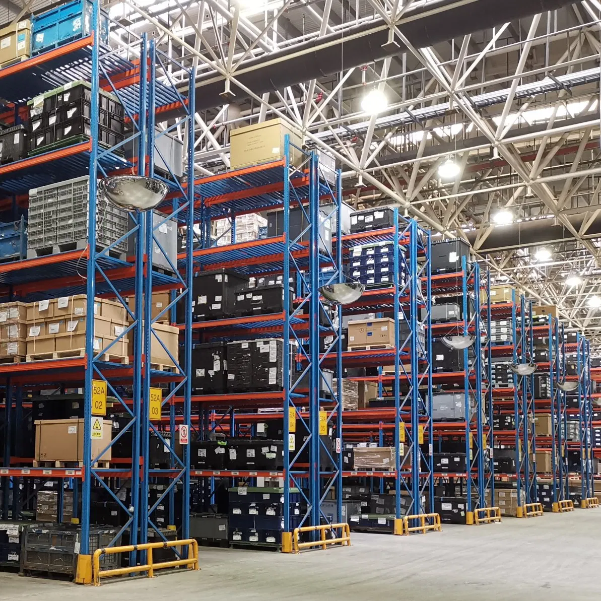 Customized Industrial Pallet Racking System Heavy Duty Metal Steel Adjustable Multi-Layer Selective Pallet Racks for Warehouse Storage