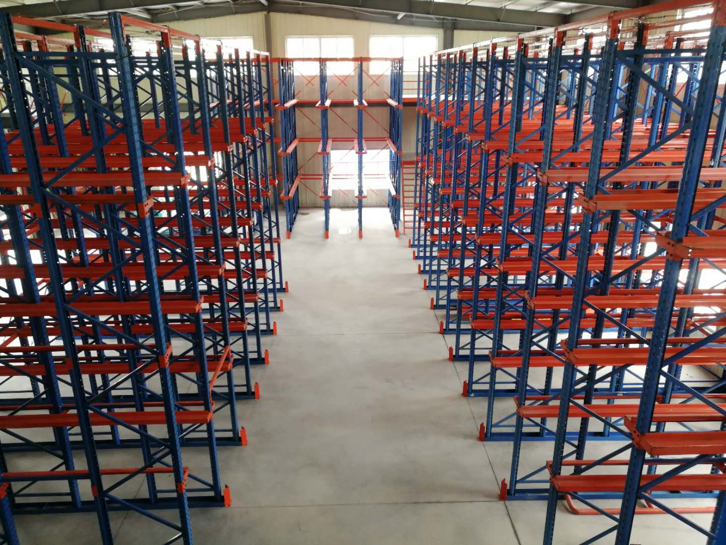 High Density Storage Rack Heavy Duty Drive in Pallet Racking System Design Double Deep Pallet Racks