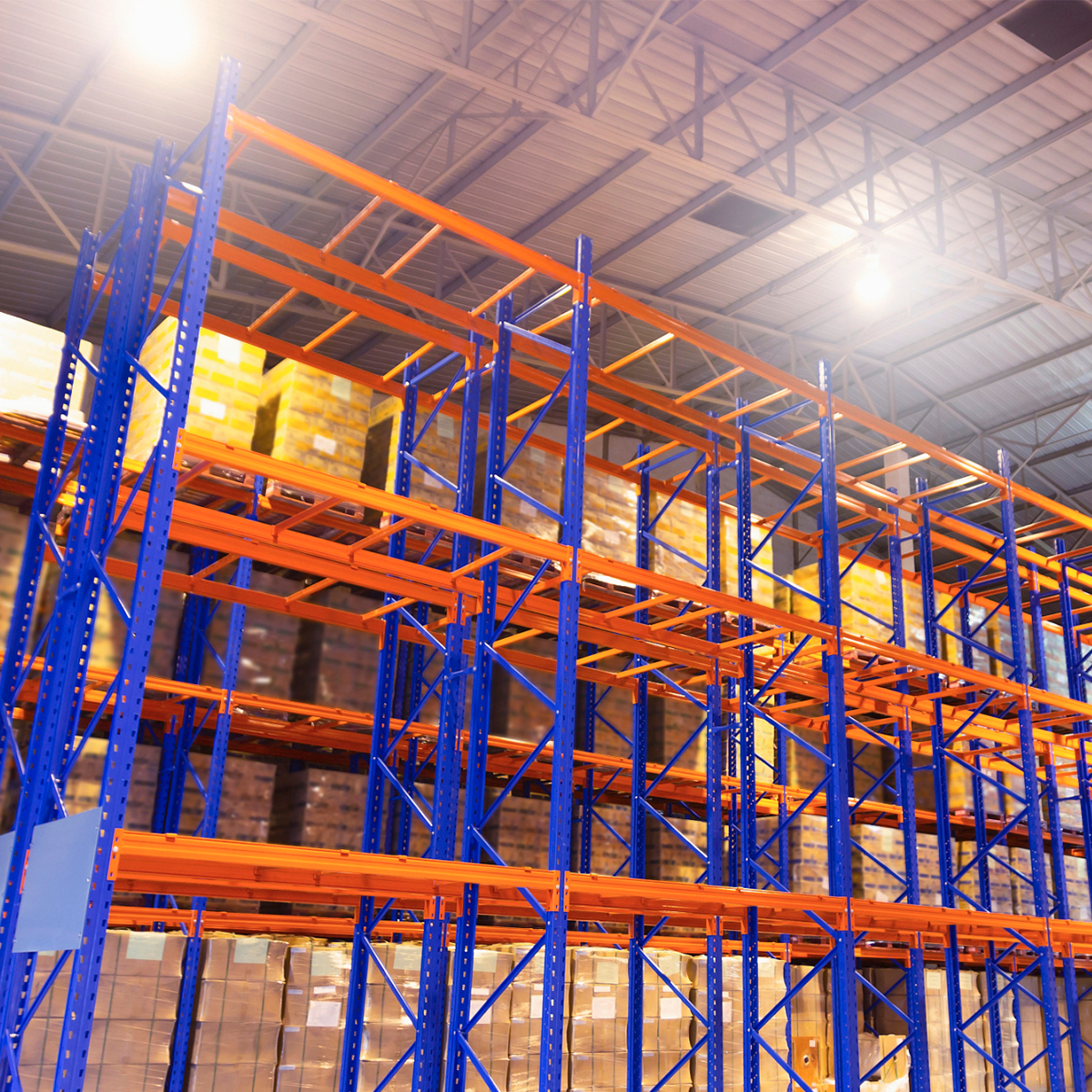 US Standard Steel Warehouse Storage Racks in Stocks Heavy Duty Teardrop Pallet Racking System