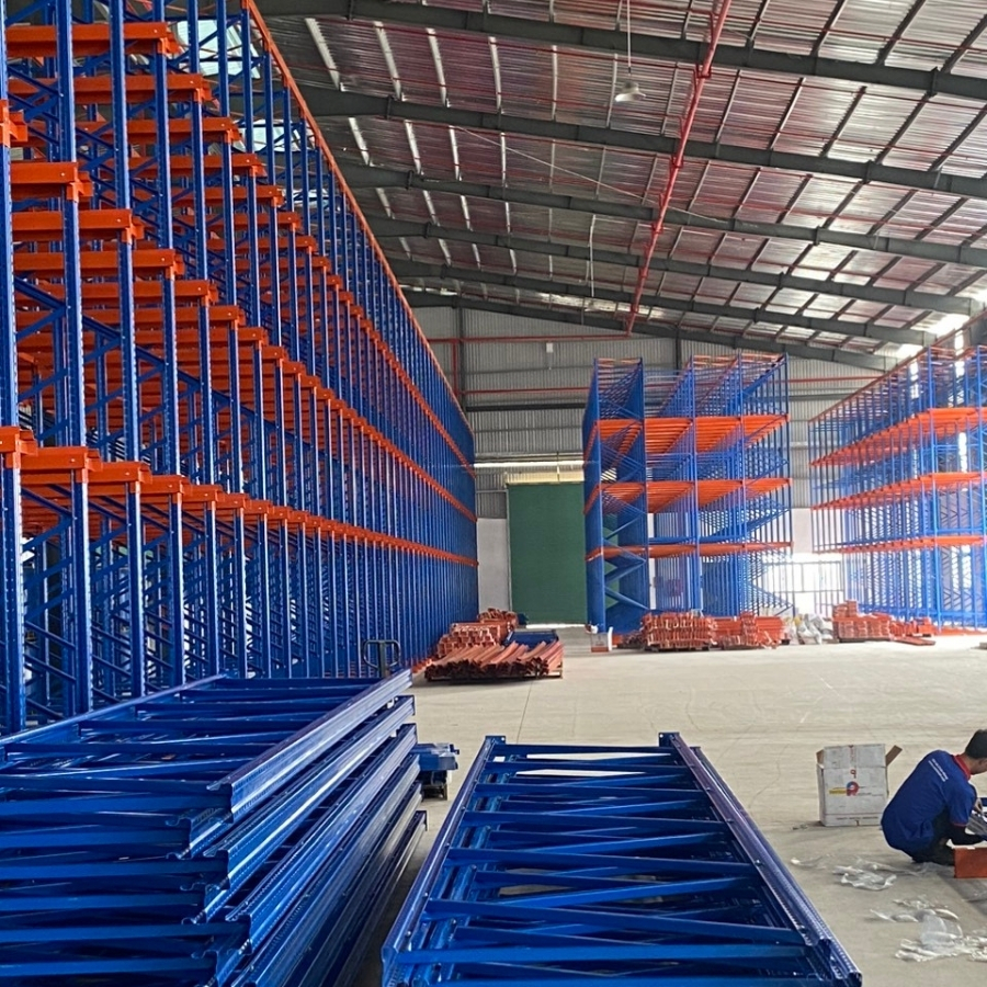 Smart Radio Shuttle Racking System With Automated Pallet Movement High Density Storage Design Reducing Labor Costs