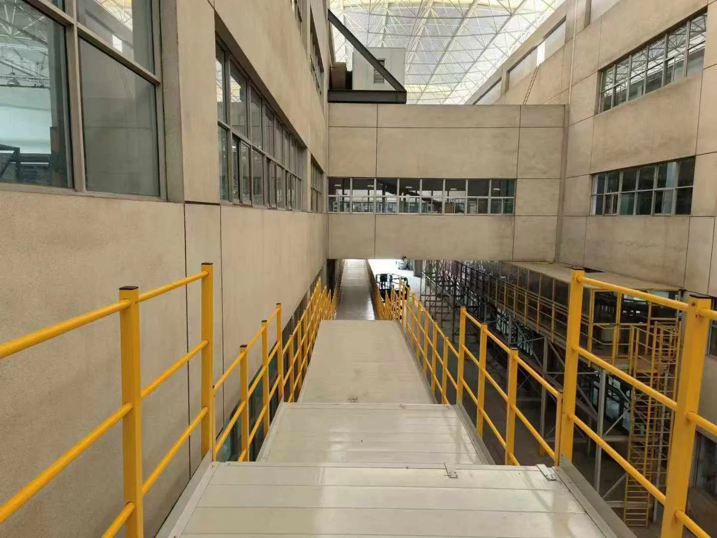 Durable Warehouse Mezzanine Floor Racks for Optimized Storage Capacity