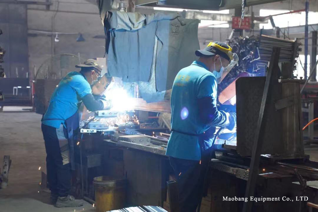 Upright Manufacturing