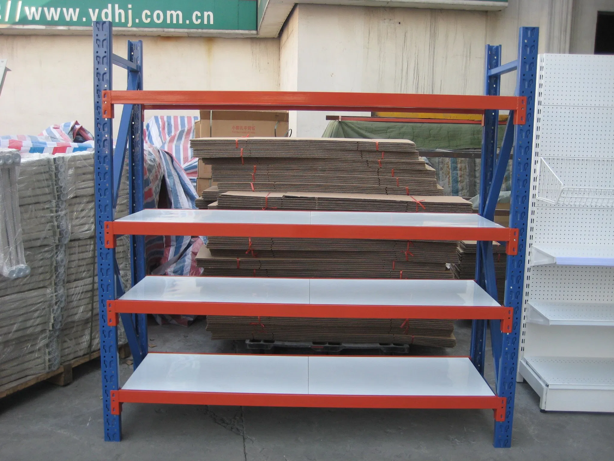 High Capacity Storage Rack for Industrial Warehouse Needs