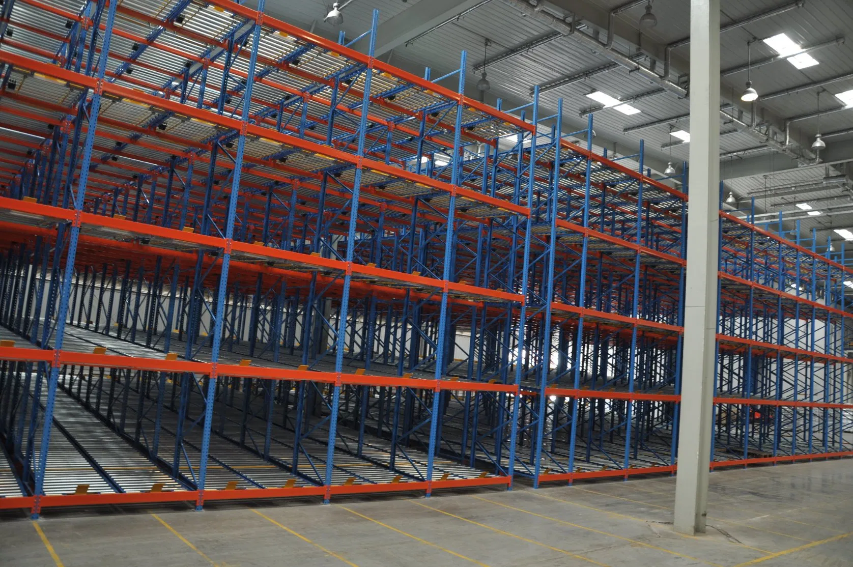 Heavy Duty Gravity Flow Racking, Gravity Flow Pallet Rack System, Gravity Pallet Flow Racking