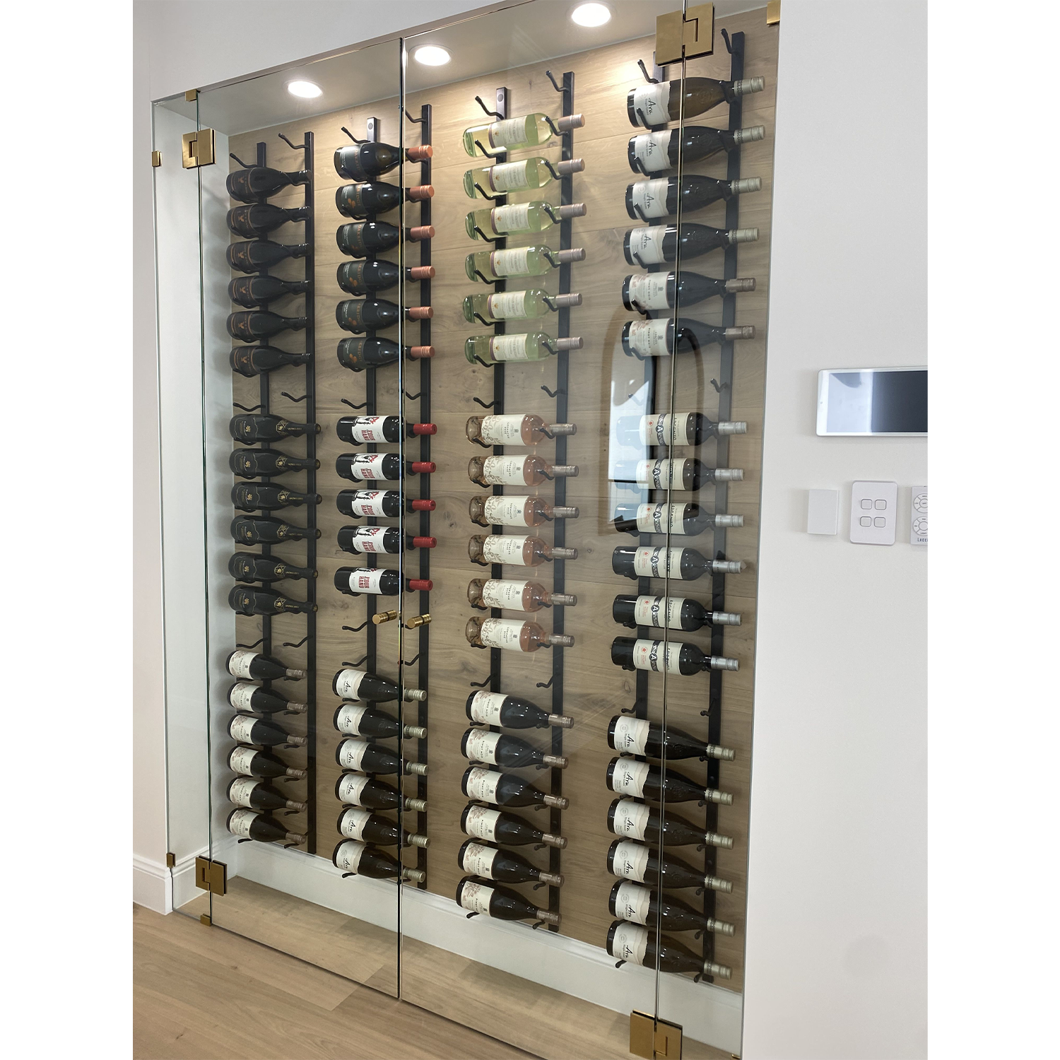 Custom Wall Mounted Bottle Display Rack Bar Luxury Wine Shelf Cabinet Organizer Wine Display Stand Metal Wine Rack For Bar