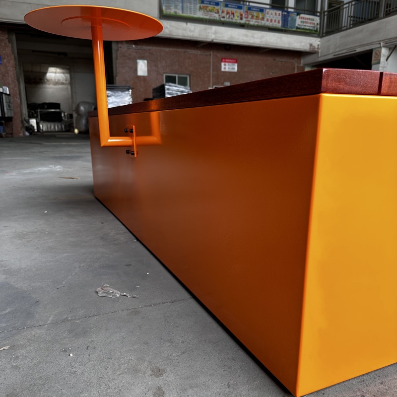 Custom Design Outdoor Bench With Storage Shelf Metal Frame and Solid Wood Seat Durable Leisure Chair Shopping Mall Benches