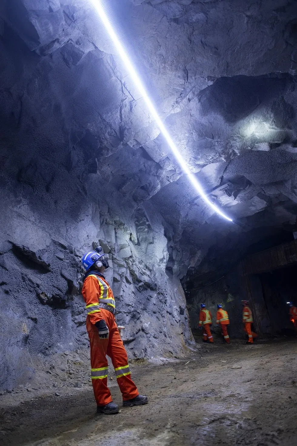 Powerful Portable LED Strip Lighting Can Connects Directly to 110V/230V for Coal Mine Tunnels