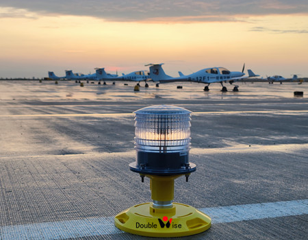 Solar Led Airfield Light with Cheap and Fine for FAA Airport Runway Lighting Systems